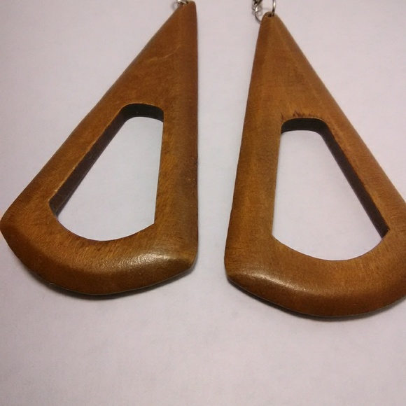 Jewelry - Picture 2 of 2